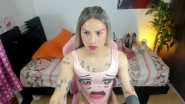 queenramoona-hot online show from December 21, 2:51 am