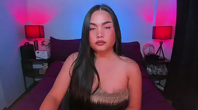 Snapshot of Jh3na chatting on January 3, 2:21 am Jh3na online show from January 3, 2:21 am