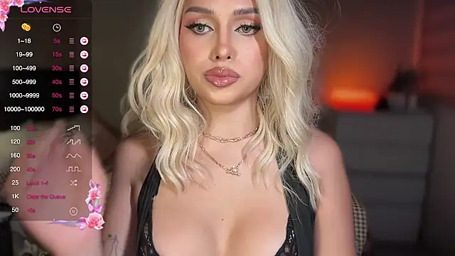 Snapshot of Judi_Abas chatting on October 29, 12:57 am Judi Abas online show from October 29, 12:57 am