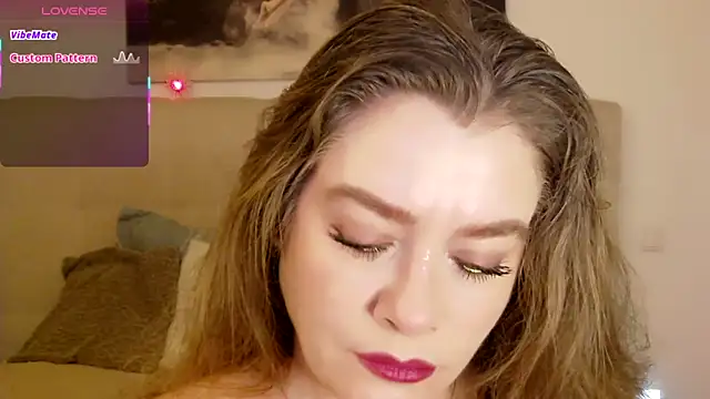 PetersEmily online show from December 20, 1:07 pm