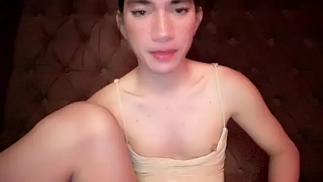 Snapshot of QUEEN_LILITH chatting on November 22, 5:06 am QUEEN LILITH online show from November 22, 5:06 am