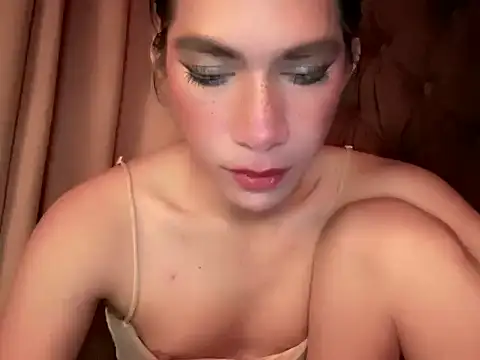 Snapshot of QUEEN_LILITH chatting on December 1, 4:06 am QUEEN LILITH online show from December 1, 4:06 am