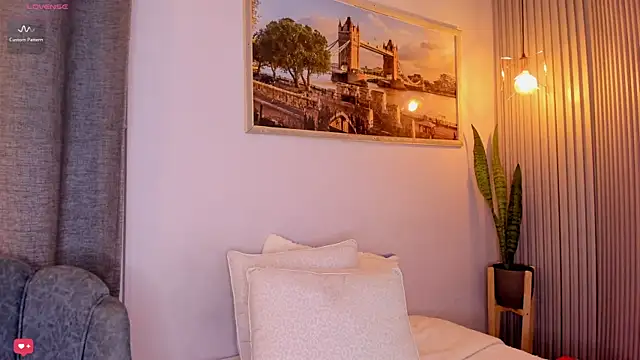 Assh lee  online show from January 29, 12:35 pm