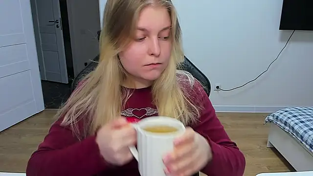 Snapshot of stacy_miracle chatting on December 1, 6:52 pm stacy miracle online show from December 1, 6:52 pm