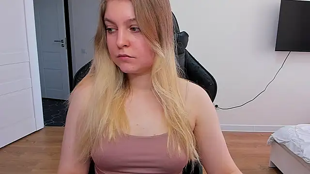 Snapshot of stacy_miracle chatting on March 17, 10:38 am stacy miracle online show from March 17, 10:38 am