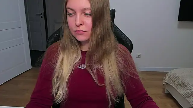 Snapshot of stacy_miracle chatting on December 18, 3:18 pm stacy miracle online show from December 18, 3:18 pm