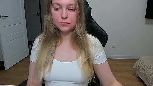 Snapshot of stacy_miracle chatting on February 3, 4:12 pm stacy miracle online show from February 3, 4:12 pm