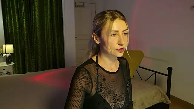 Snapshot of ZoeGrant chatting on May 19, 5:41 pm ZoeGrant online show from May 19, 5:41 pm
