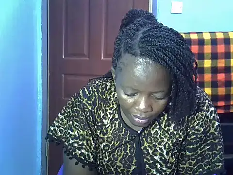 Ebonyceline online show from May 21, 8:05 pm