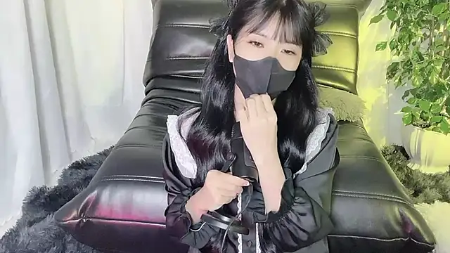 Mya Lee online show from December 17, 10:22 pm