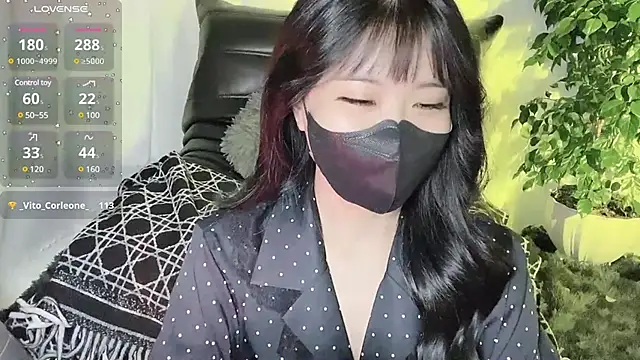 Mya Lee online show from December 23, 9:51 pm