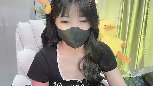 Mya Lee online show from February 14, 4:31 pm