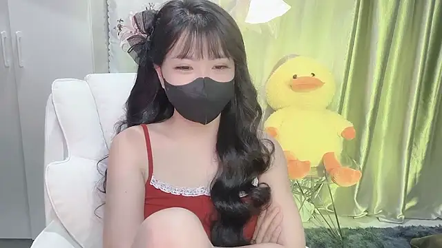 Mya Lee online show from February 19, 4:33 pm