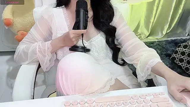 Mya Lee online show from February 21, 7:54 pm