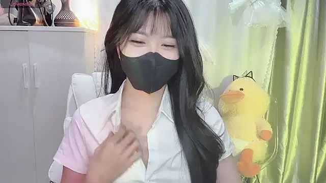 Mya Lee online show from February 23, 4:57 pm