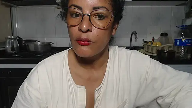 kateleyagrey online show from December 17, 7:53 pm