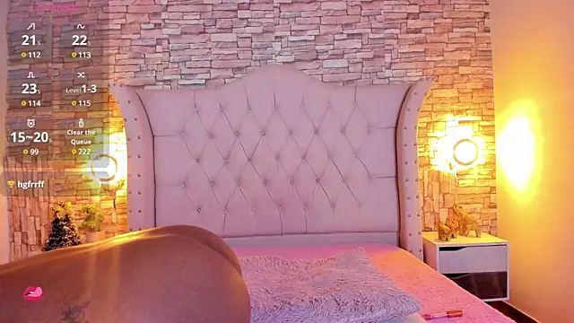 Snapshot of Lucia-sex chatting on December 19, 11:03 pm Lucia-sex online show from December 19, 11:03 pm