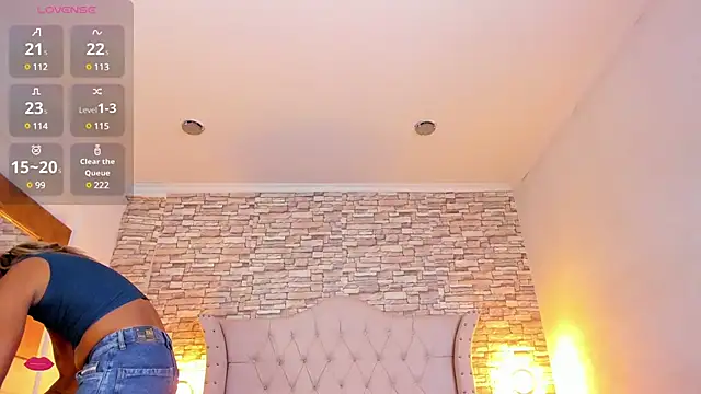 Snapshot of Lucia-sex chatting on March 14, 8:38 pm Lucia-sex online show from March 14, 8:38 pm