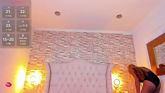 Snapshot of Lucia-sex chatting on March 17, 8:09 pm Lucia-sex online show from March 17, 8:09 pm