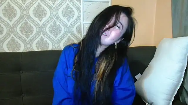 Snapshot of Bet_Lu chatting on December 7, 5:37 am Bet Lu online show from December 7, 5:37 am