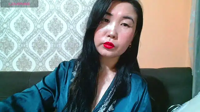 Snapshot of Bet_Lu chatting on February 17, 3:15 am Bet Lu online show from February 17, 3:15 am