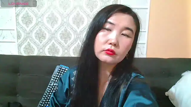 Snapshot of Bet_Lu chatting on February 18, 6:26 am Bet Lu online show from February 18, 6:26 am