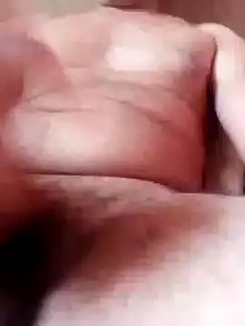 Snapshot of marronzinho23c chatting on January 7, 10:11 am marronzinho23c online show from January 7, 10:11 am