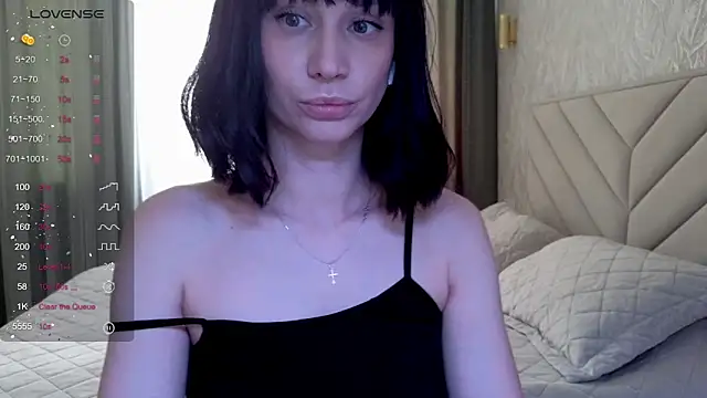 Alice Wonders online show from February 4, 9:37 am