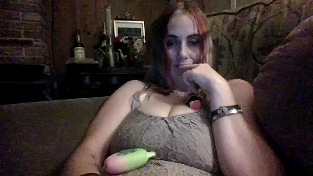 Snapshot of ClumsyLink chatting on September 14, 1:21 pm ClumsyLink online show from September 14, 1:21 pm