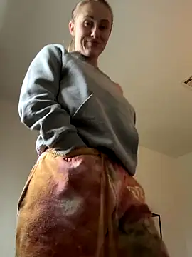 Snapshot of ClumsyLink chatting on December 20, 8:49 pm ClumsyLink online show from December 20, 8:49 pm