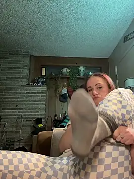 Snapshot of ClumsyLink chatting on January 15, 7:46 am ClumsyLink online show from January 15, 7:46 am