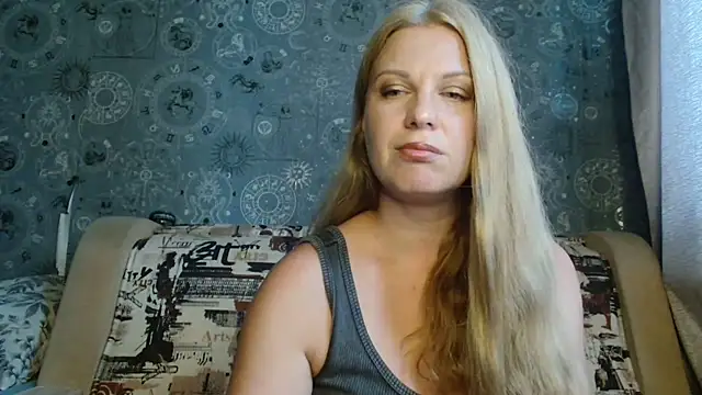 BlondeFox online show from August 3, 5:39 am