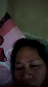 Snapshot of Sofiafuckbabes chatting on December 25, 10:59 pm Sofiafuckbabes online show from December 25, 10:59 pm