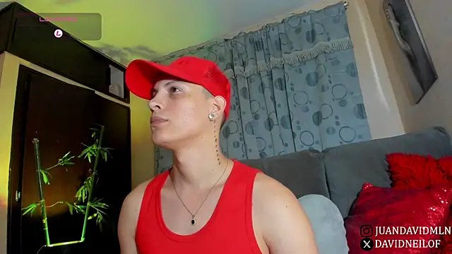 Snapshot of DavidNeill chatting on July 16, 11:22 pm DavidNeill online show from July 16, 11:22 pm
