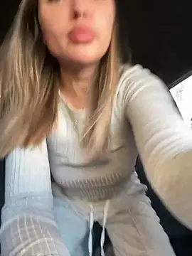 AngelinaMoore online show from March 17, 12:25 pm