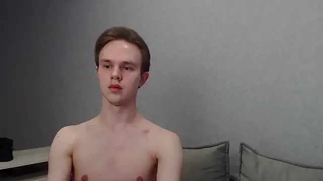 Snapshot of MartinMendez chatting on February 3, 9:19 am MartinMendez online show from February 3, 9:19 am