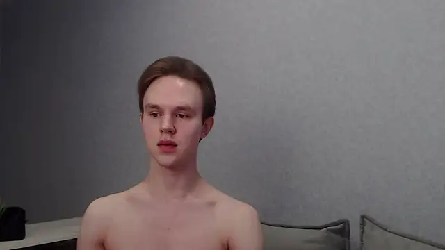 Snapshot of MartinMendez chatting on February 5, 9:15 am MartinMendez online show from February 5, 9:15 am