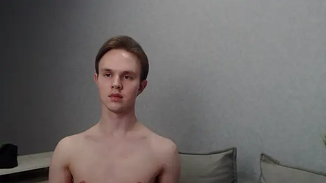 Snapshot of MartinMendez chatting on February 7, 6:45 pm MartinMendez online show from February 7, 6:45 pm