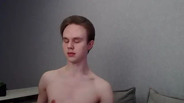 Snapshot of MartinMendez chatting on February 18, 8:59 am MartinMendez online show from February 18, 8:59 am