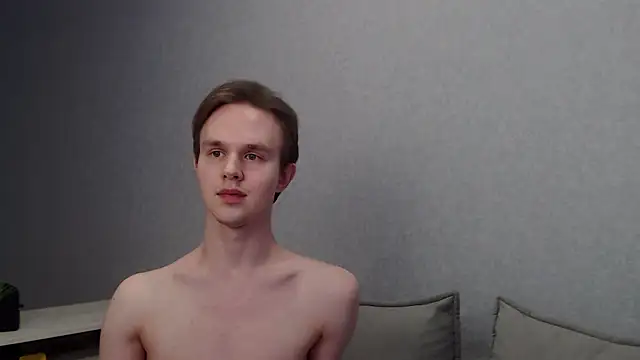 Snapshot of MartinMendez chatting on February 20, 11:42 am MartinMendez online show from February 20, 11:42 am