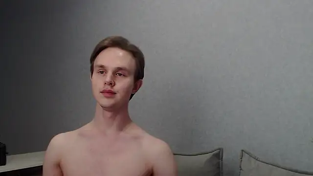 Snapshot of MartinMendez chatting on February 20, 2:46 pm MartinMendez online show from February 20, 2:46 pm