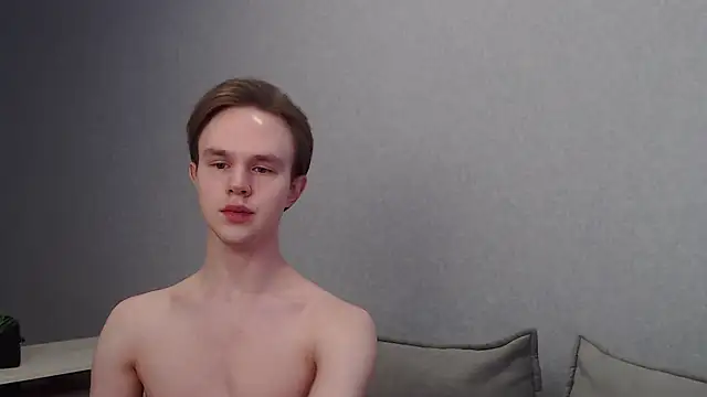 Snapshot of MartinMendez chatting on February 22, 9:34 am MartinMendez online show from February 22, 9:34 am