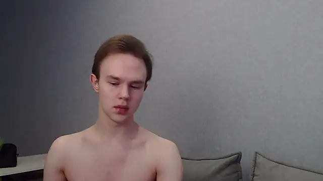 Snapshot of MartinMendez chatting on February 25, 8:58 am MartinMendez online show from February 25, 8:58 am