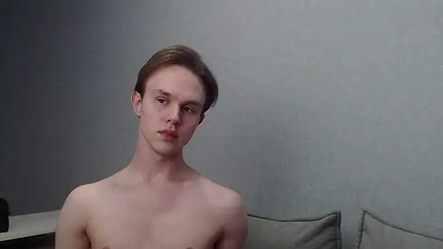 Snapshot of MartinMendez chatting on March 1, 6:21 pm MartinMendez online show from March 1, 6:21 pm