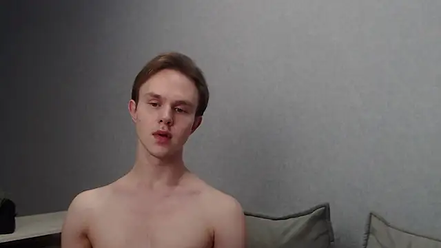 Snapshot of MartinMendez chatting on March 2, 3:59 pm MartinMendez online show from March 2, 3:59 pm