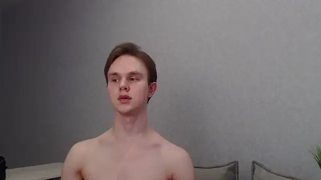 Snapshot of MartinMendez chatting on March 8, 12:09 pm MartinMendez online show from March 8, 12:09 pm