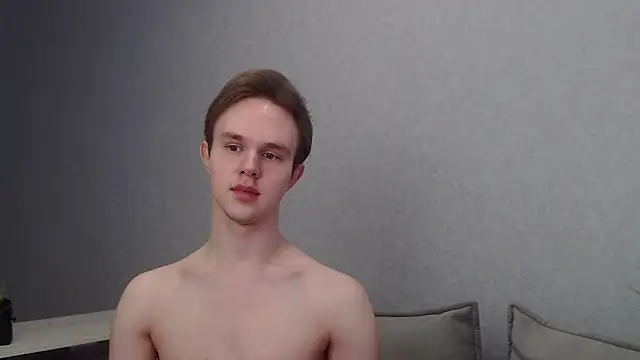 Snapshot of MartinMendez chatting on March 13, 8:48 am MartinMendez online show from March 13, 8:48 am