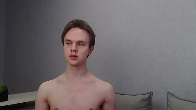 Snapshot of MartinMendez chatting on March 16, 12:44 pm MartinMendez online show from March 16, 12:44 pm