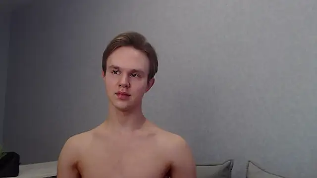 Snapshot of MartinMendez chatting on March 18, 9:09 am MartinMendez online show from March 18, 9:09 am