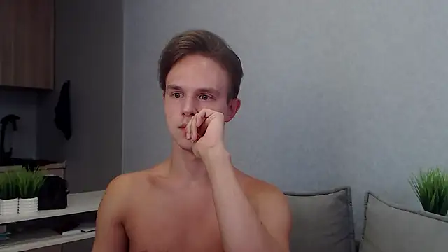 Snapshot of MartinMendez chatting on September 16, 7:20 am MartinMendez online show from September 16, 7:20 am